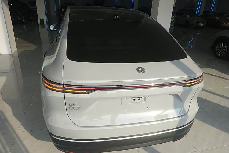 蔚来 蔚来EC7 2024 汽车图片 #6