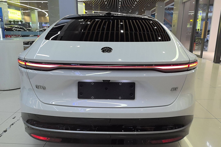 NIO ET9 2024 image de voiture #6
