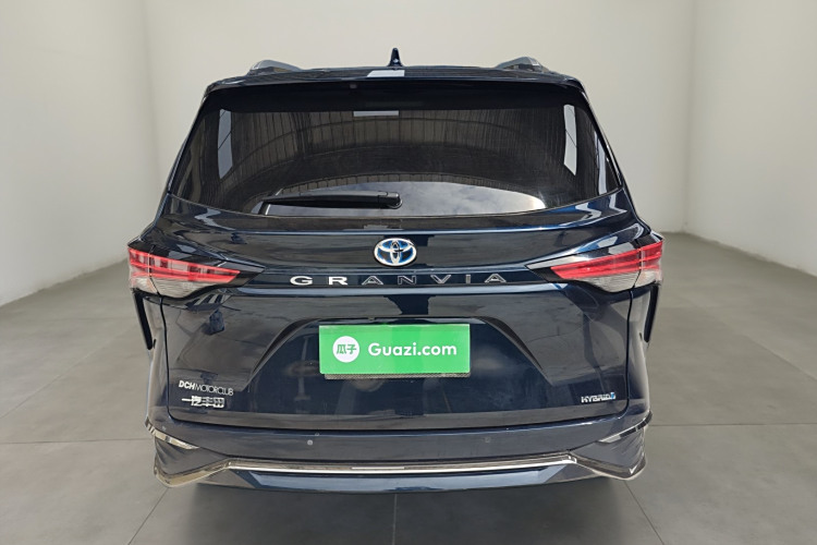 Toyota Granvia 2023 immagine di auto #6