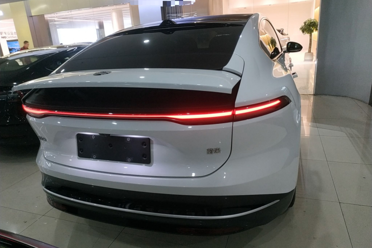 NIO ET9 2024 изображение автомобиля #6