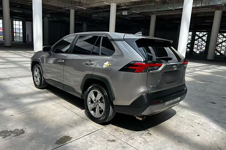 Toyota RAV4 (Imported) 2022 #6 Toyota RAV4 (Imported) 2022 immagine di auto #6