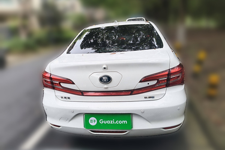 BYD Qin New Energy 2018 #6 BYD Qin New Energy 2018 car image #6