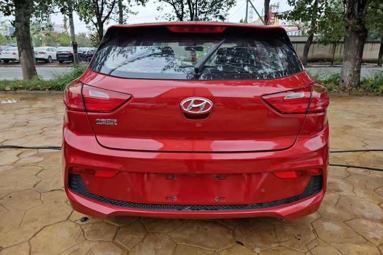 Hyundai Verna RV 2017 #6 Hyundai Verna RV 2017 immagine di auto #6