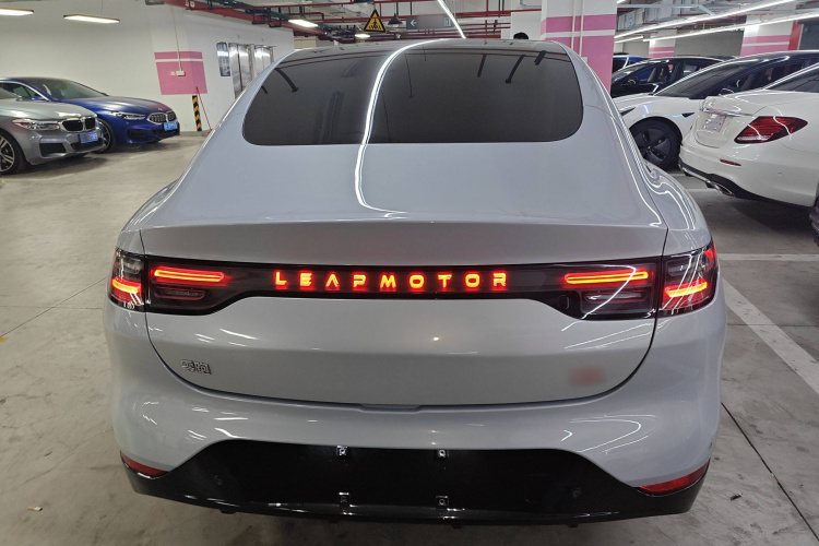 零跑汽车 零跑C01 2023 汽车图片 #6