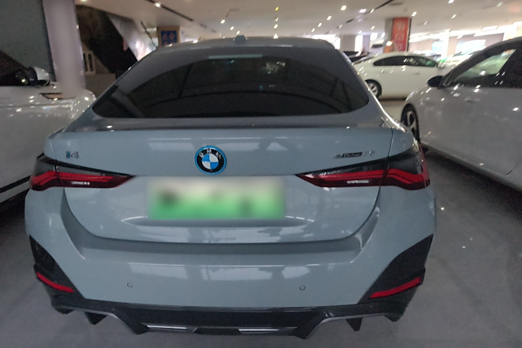 BMW i4 M50 2023 #6 BMW i4 M50 2023 car image #6