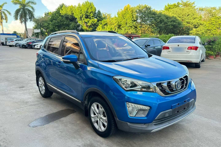 Changan CS15 EV 2017 #6 Changan CS15 EV 2017 imagen de coche #6