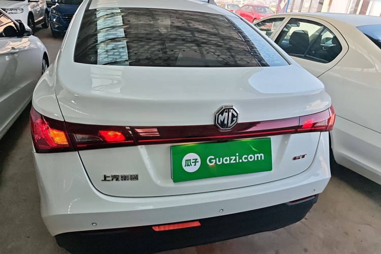 MG GT 2018 car image #6