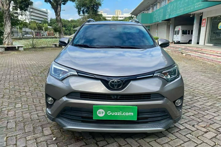 Toyota RAV4 (Imported) 2018 #6 Toyota RAV4 (Imported) 2018 immagine di auto #6