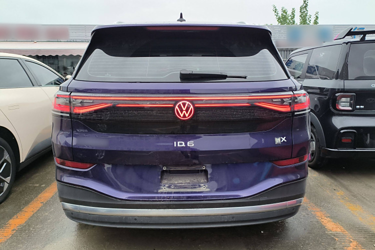 Volkswagen ID.6 X 2021 car image #6