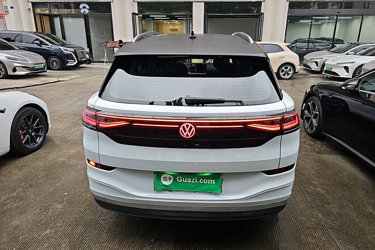 Volkswagen ID.6 X 2024 car image #6