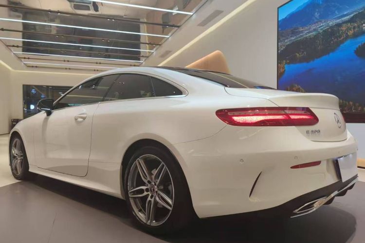 Mercedes-Benz E Class (Imported) 2017 car image #6