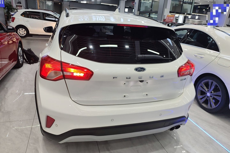 Ford Focus Active 2020 #6 Ford Focus Active 2020 car image #6