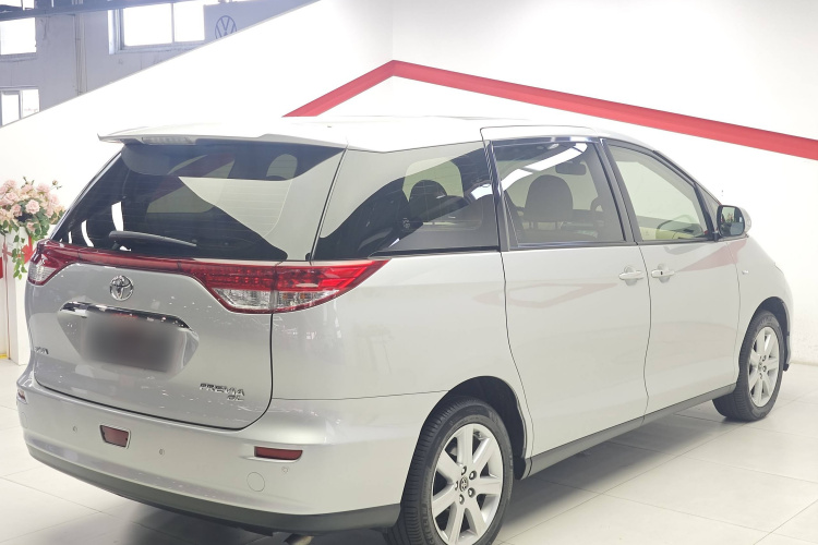 Toyota Previa 2018 car image #6