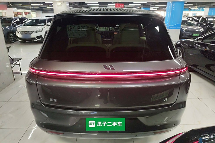 Li L8 2023 изображение автомобиля #6