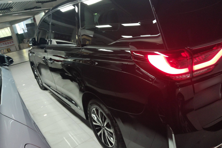 GAC Trumpchi M8 2023 #6 GAC Trumpchi M8 2023 car image #6