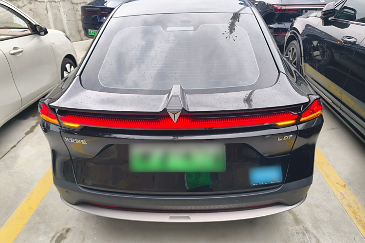 Deepal L07 2025 car image #6