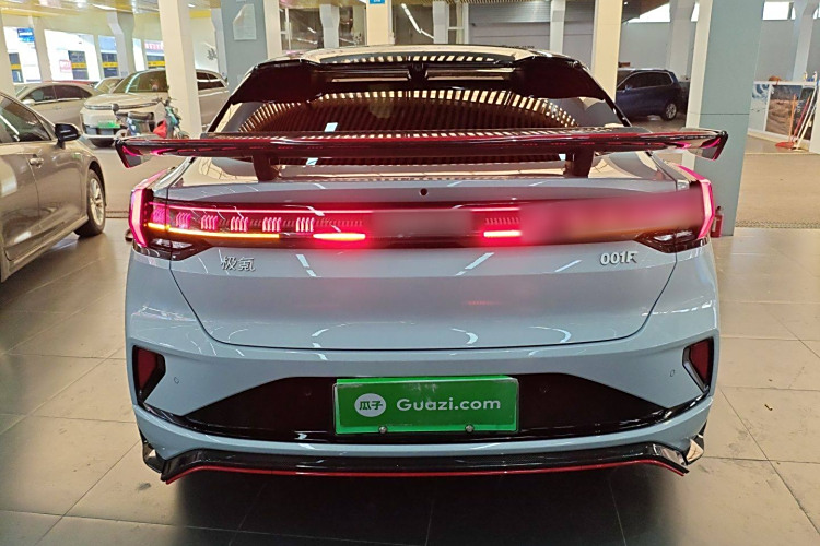 Zeekr 001 FR 2023 изображение автомобиля #6