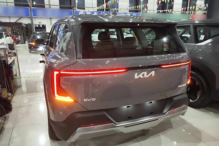 起亚 起亚EV5 2025 汽车图片 #6