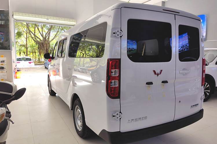 五菱汽车 五菱扬光电卡 2025 汽车图片 #6