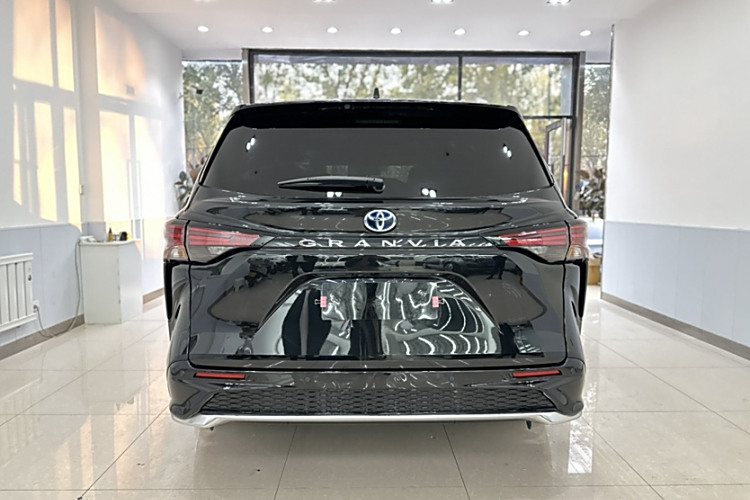 Toyota Granvia 2023 #6 Toyota Granvia 2023 immagine di auto #6