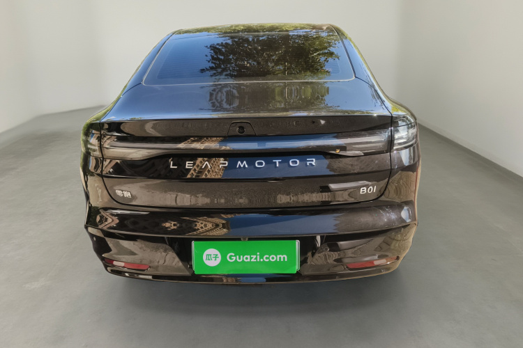 零跑汽车 零跑B01 2025 汽车图片 #6