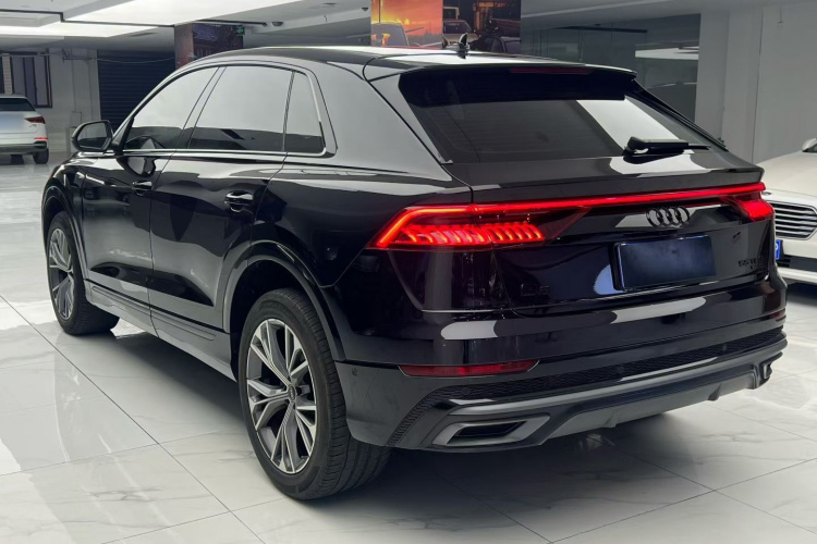 Audi Q8 2021 image de voiture #6