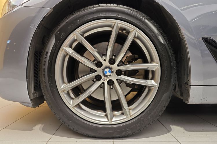 BMW 5 Series (Imported) 2020 #6 BMW 5 Series (Imported) 2020 car image #6