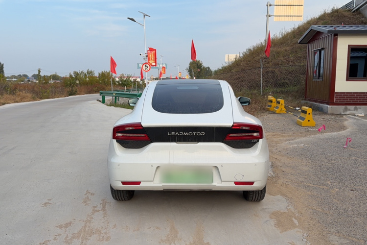 零跑汽车 零跑S01 2019 汽车图片 #6