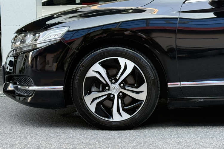 Honda Spirior 2016 immagine di auto #6