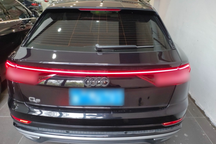 Audi Q8 2020 car image #6