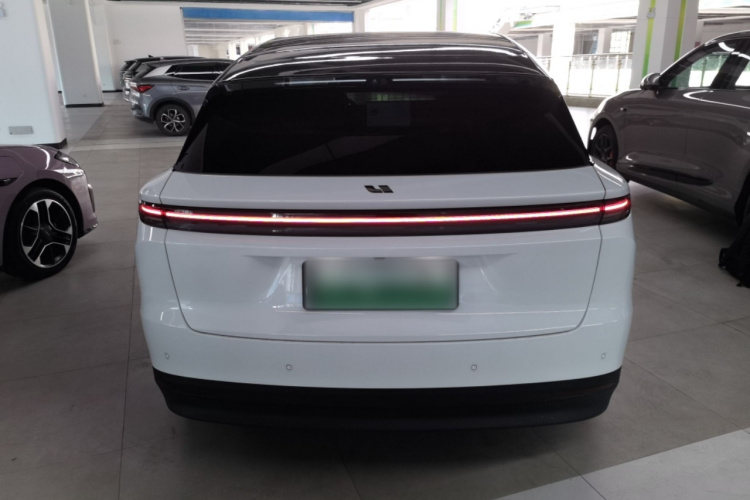 理想汽车 理想i6 2025 汽车图片 #6