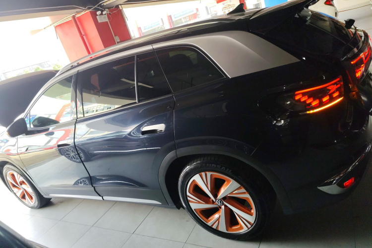 Volkswagen ID.6 Crozz 2022 car image #6