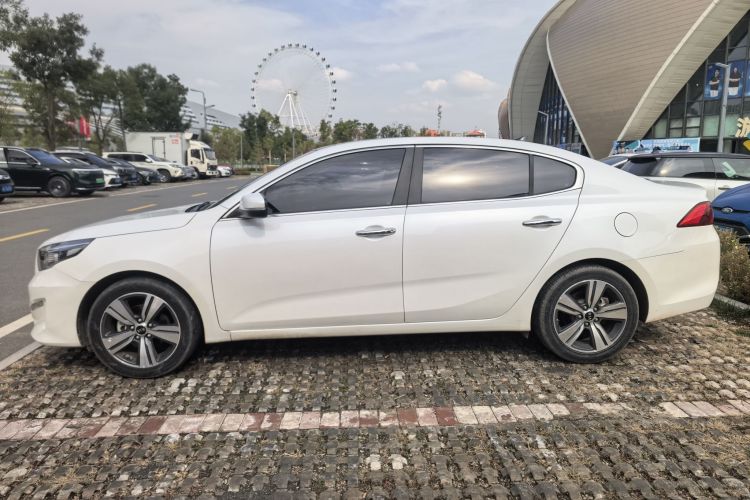 Kia K5 2019 imagen de coche #6
