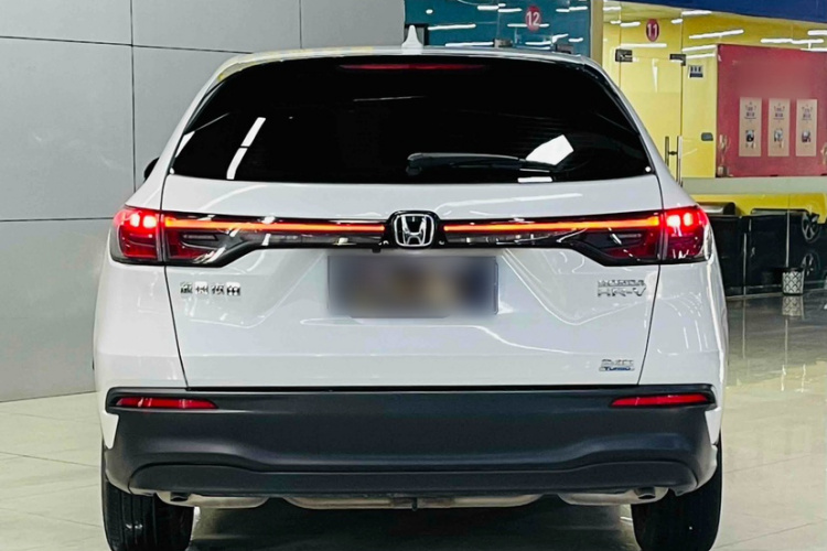 Honda HR-V 2023 #6 Honda HR-V 2023 car image #6