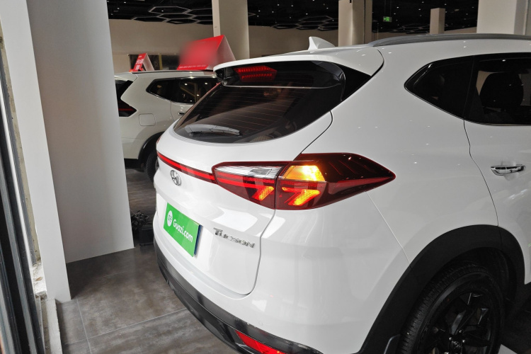 Hyundai Tucson (Imported) 2019 immagine di auto #6