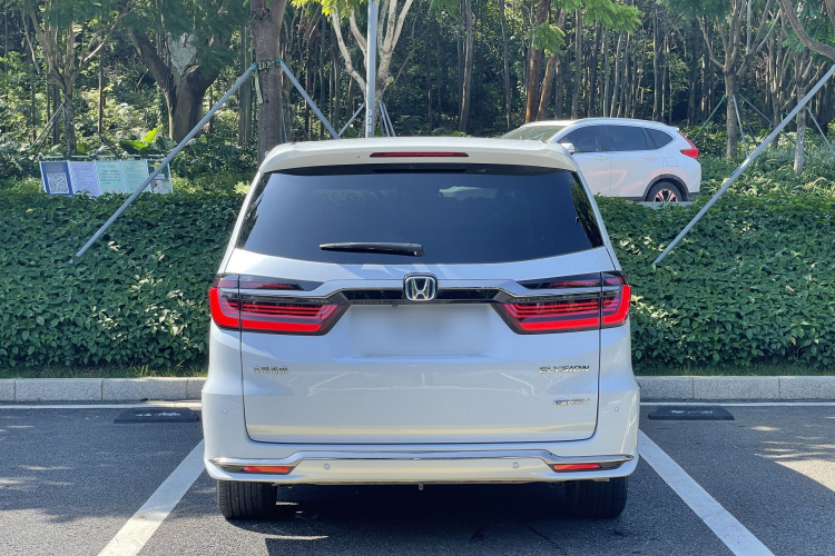 Honda Elysion 2025 car image #6