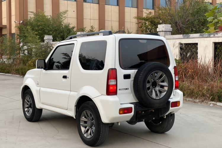 Suzuki Jimny (Imported) 2017 immagine di auto #6