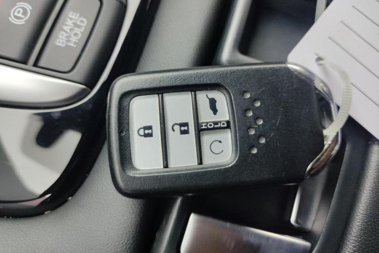 Honda UR-V 2018 #6 Honda UR-V 2018 car image #6