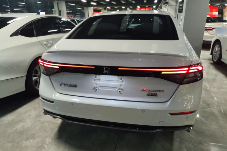 BYD F3R 2024 car image #6