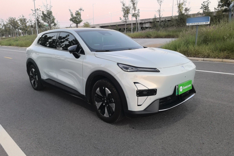 Deepal S05 2025 immagine di auto #6