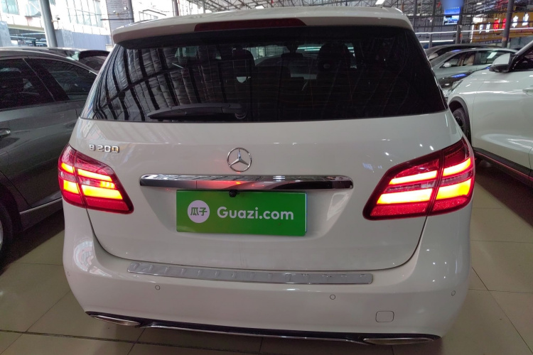 Mercedes-Benz B Class 2017 #6 Mercedes-Benz B Class 2017 صورة سيارة #6