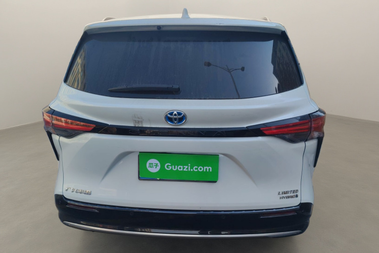 Toyota Sienna 2023 #6 Toyota Sienna 2023 car image #6