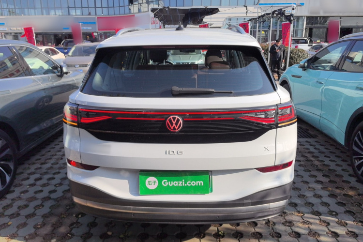 Volkswagen ID.6 X 2022 immagine di auto #6