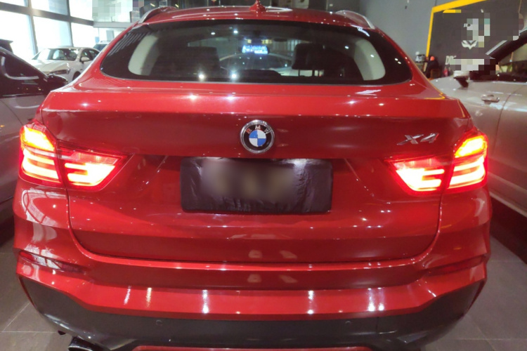 BMW X4 M40i 2018 #6 BMW X4 M40i 2018 car image #6