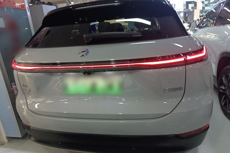 蔚来 蔚来ES7 2023 汽车图片 #6