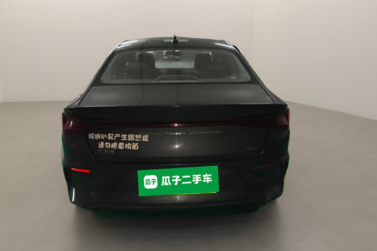 BYD e3 2020 immagine di auto #6