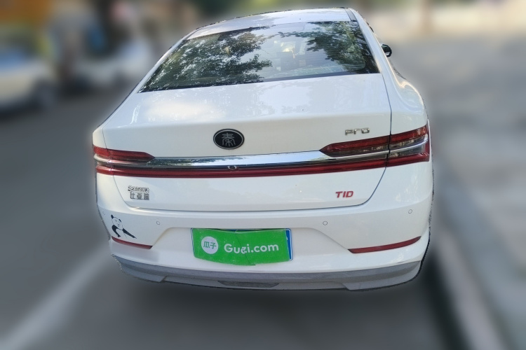 BYD Qin Pro 2018 #6 BYD Qin Pro 2018 car image #6