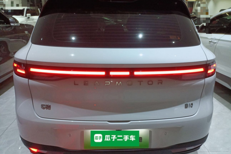 零跑汽车 零跑B10 2025 汽车图片 #6