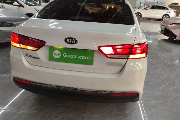 起亚 起亚K4 2016 汽车图片 #6