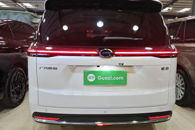 GAC Trumpchi E8 2024 #6 GAC Trumpchi E8 2024 car image #6